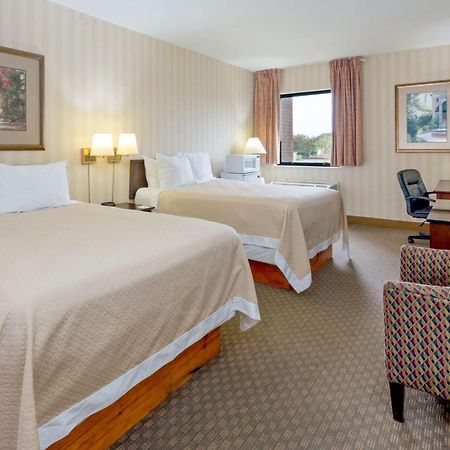 Days Inn & Suites By Wyndham Northwest Indianapolis Exterior foto