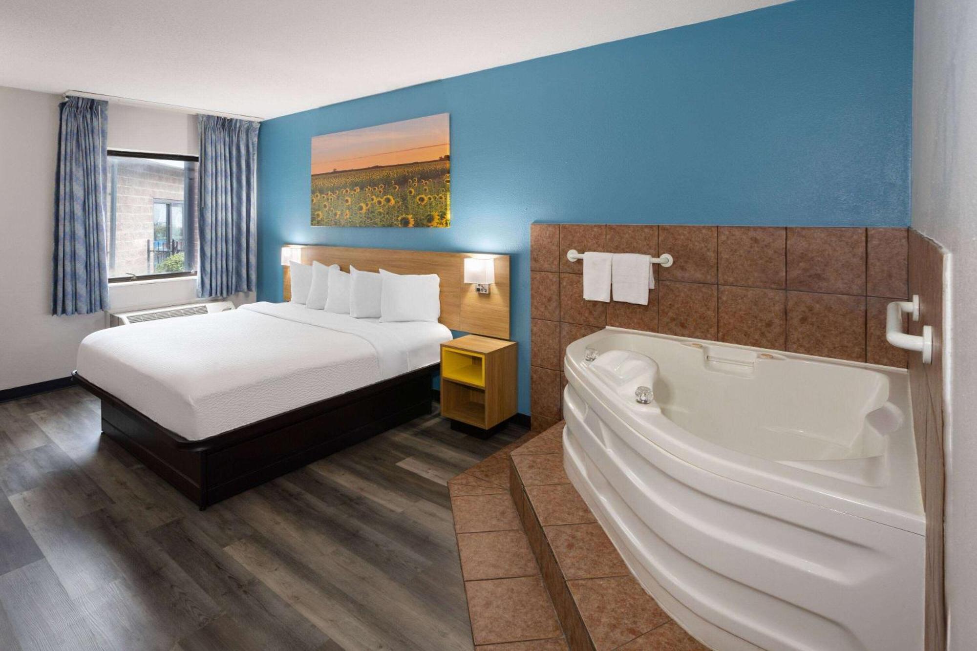 Days Inn & Suites By Wyndham Northwest Indianapolis Exterior foto