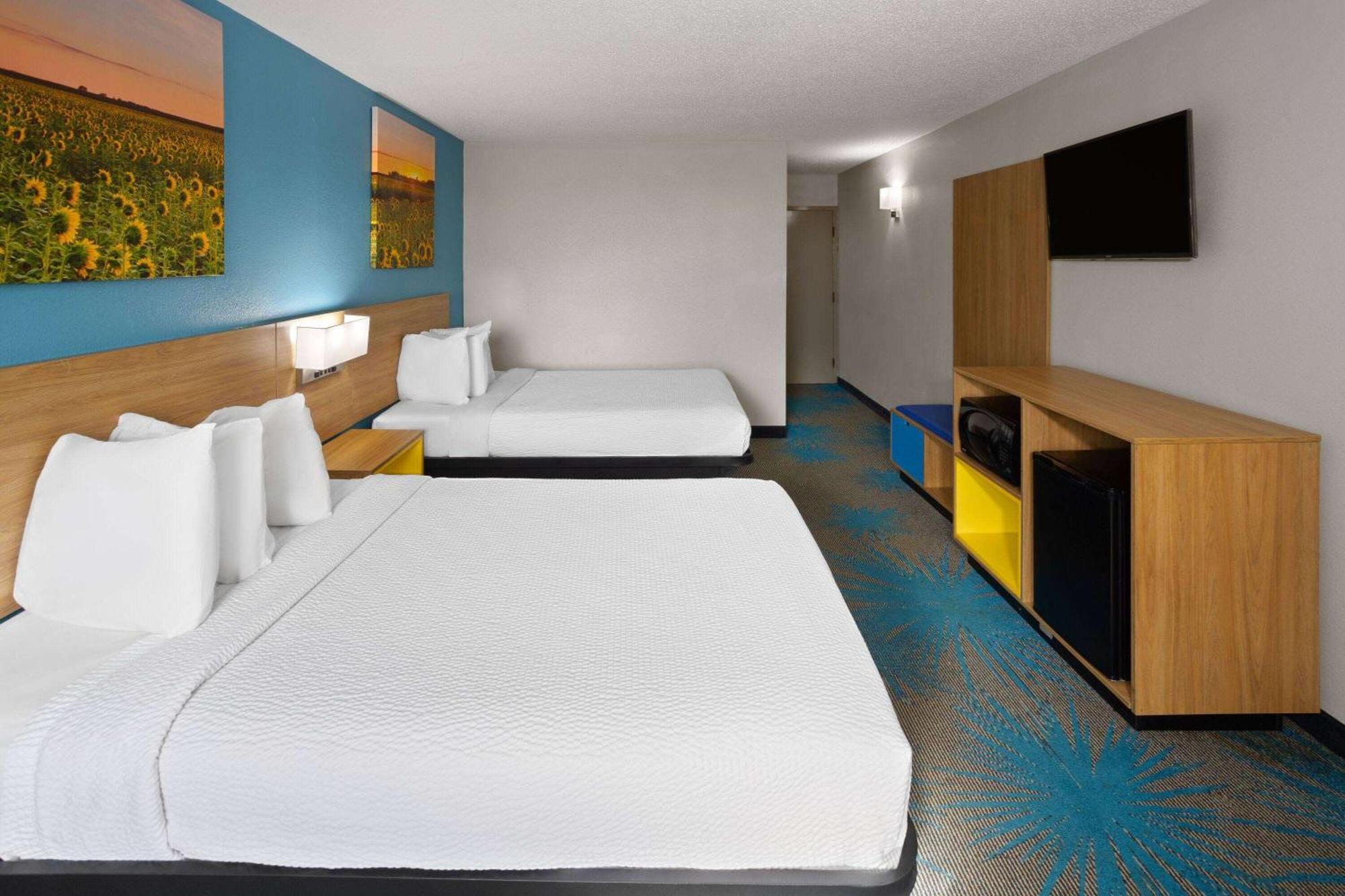 Days Inn & Suites By Wyndham Northwest Indianapolis Exterior foto