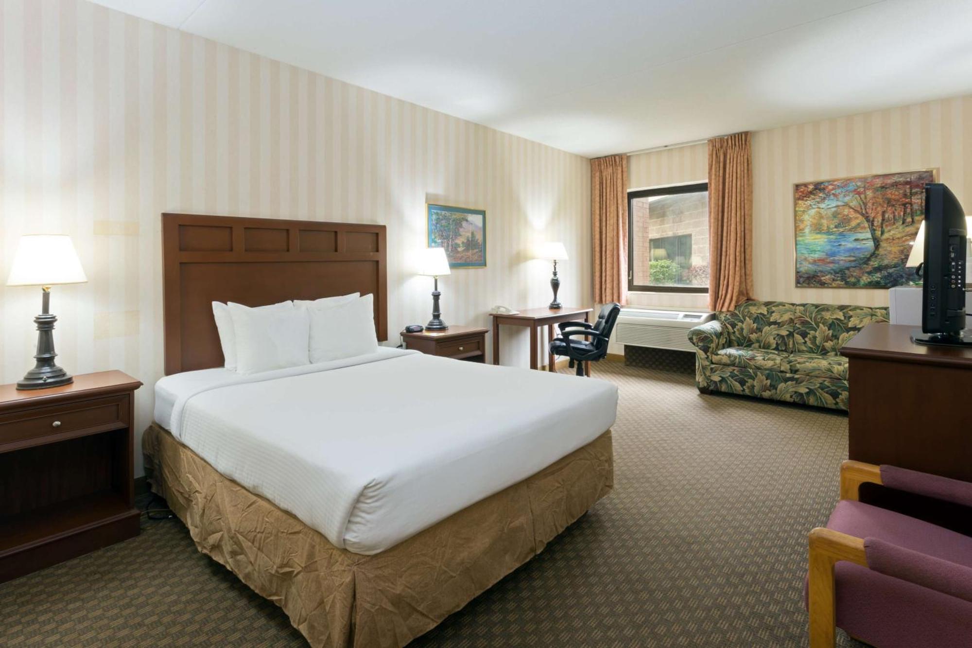 Days Inn & Suites By Wyndham Northwest Indianapolis Exterior foto